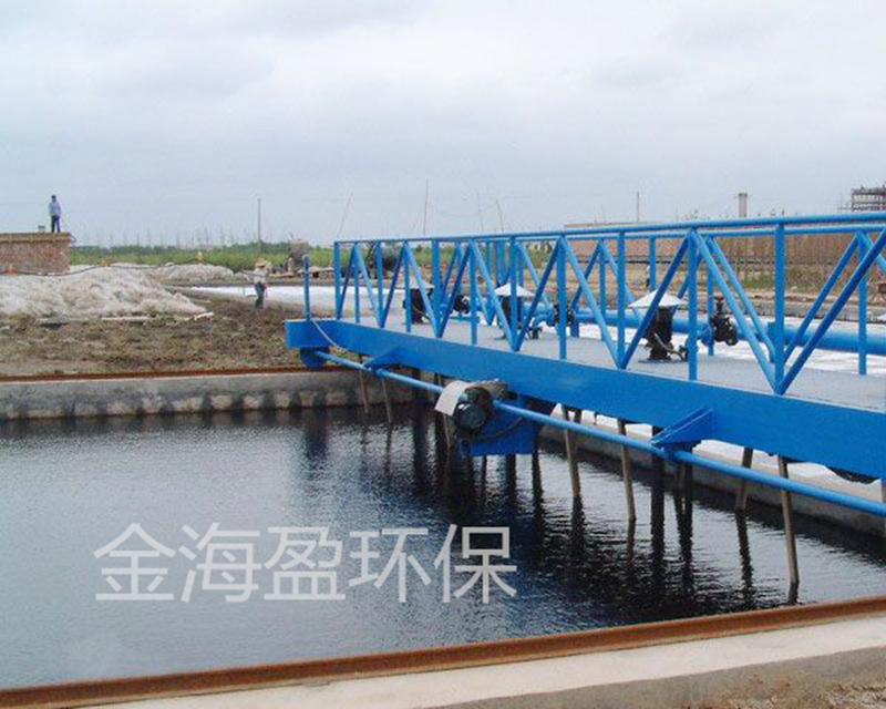 行車式刮吸泥機(jī)1.png